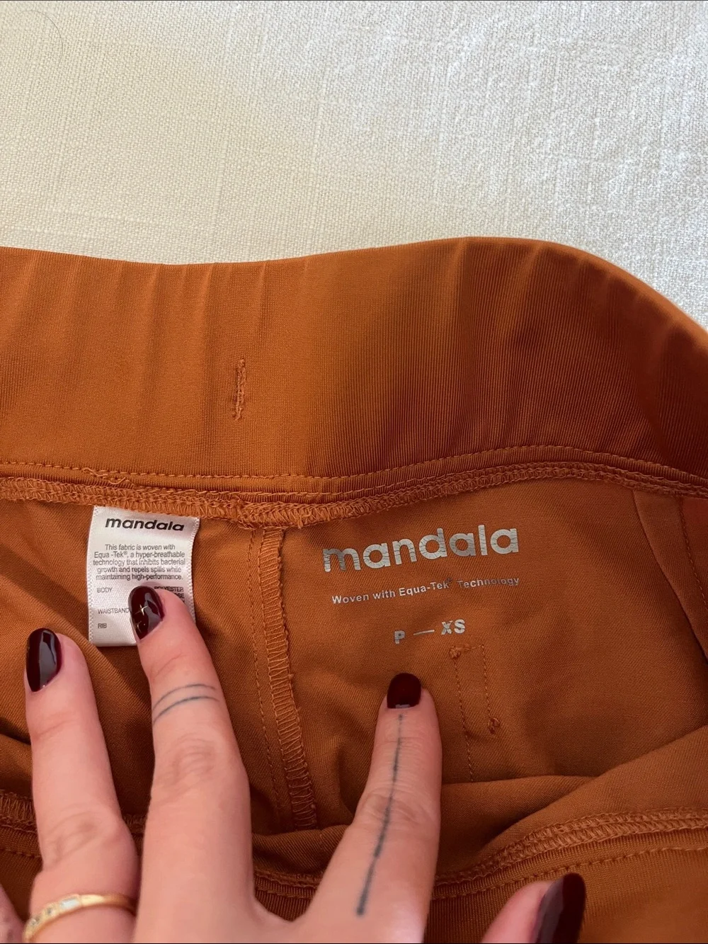 Mandala Scrubs Womens 9 Pocket Joggers in Roasted Pecan